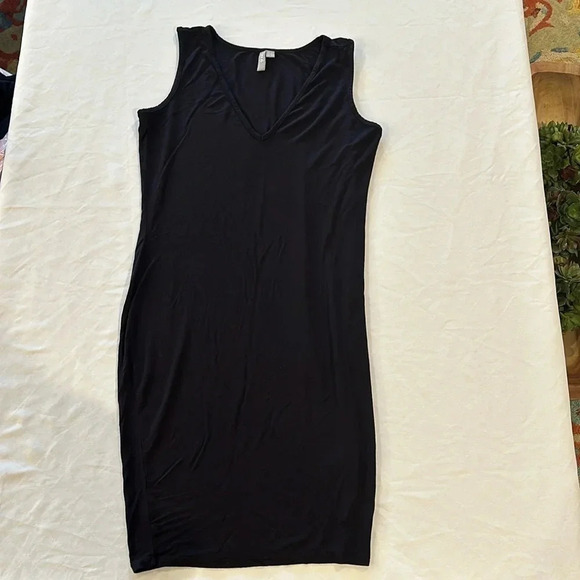 ASOS Dresses & Skirts - ASOS women’s dress size 14 fits‎ like a medium super cute jersey material